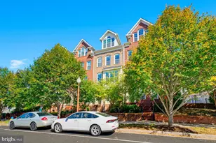 807 N Woodrow St, Arlington, VA 22203 - Photo 3
