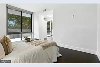 2001 15th Street N #111, Arlington, VA 22201 - Photo 9