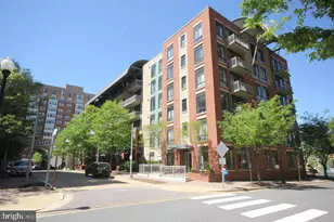 1200 N Hartford Street N, Arlington, VA 22201 - Photo 1