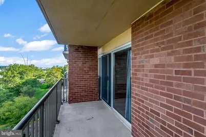 1300 Army Navy Drive #827, Arlington, VA 22202 - Photo 27