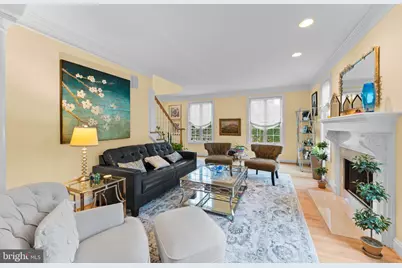 4304 Lorcom Lane, Arlington, VA 22207 - Photo 5