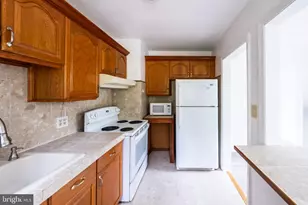 2419 N Dickerson Street N, Arlington, VA 22207 - Photo 13