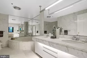 1300 Crystal Dr, Arlington, VA 22202 - Photo 15