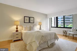 1300 Crystal Dr, Arlington, VA 22202 - Photo 11