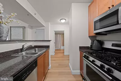 851 N Glebe Road #207, Arlington, VA 22203 - Photo 9