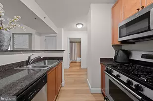 851 N Glebe Rd, Arlington, VA 22203 - Photo 9