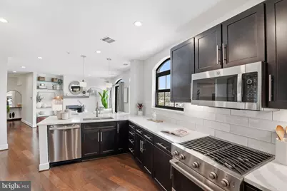 2702 Langston Boulevard #4B, Arlington, VA 22207 - Photo 3