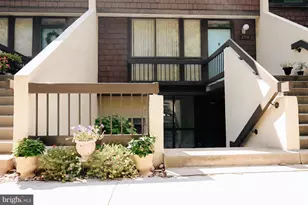 2318 S Quincy St, Arlington, VA 22204 - Photo 1