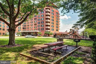 1021 Arlington Blvd, Arlington, VA 22209 - Photo 13