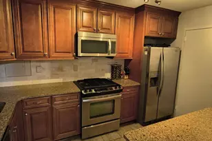 1300 Army Navy Dr, Arlington, VA 22202 - Photo 9
