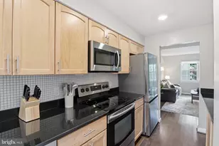 2021 N 21 Street N, Arlington, VA 22201 - Photo 13