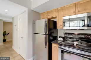 1001 N Randolph St, Arlington, VA 22201 - Photo 17
