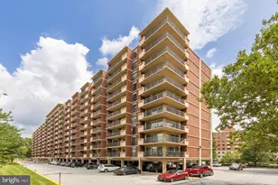 1300 Army Navy Dr, Arlington, VA 22202 - Photo 19