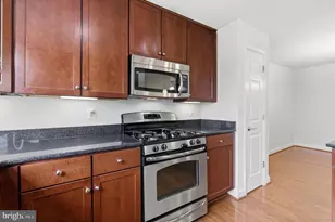 4141 S Four Mile Run Dr, Arlington, VA 22204 - Photo 11
