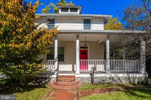 739 22nd St S, Arlington, VA 22202 - Photo 1