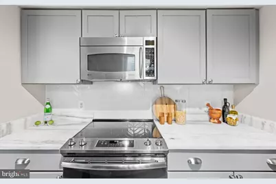 2050 N Calvert Street #410, Arlington, VA 22201 - Photo 17