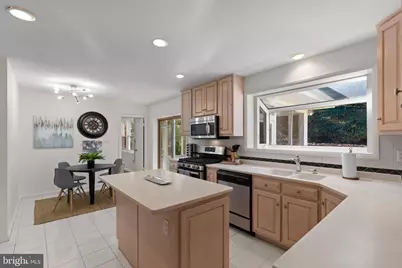 2720 S Grove Street, Arlington, VA 22202 - Photo 15