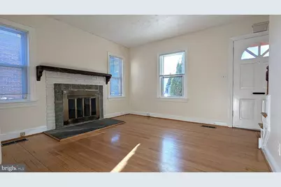 817 N Jefferson Street, Arlington, VA 22205 - Photo 3