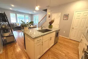 102 S Pickett St, Alexandria, VA 22304 - Photo 3