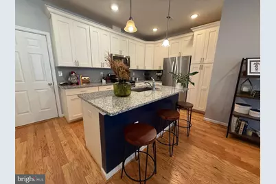 102 S Pickett Street #101, Alexandria, VA 22304 - Photo 11