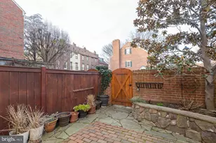 1210 W Abingdon Dr, Alexandria, VA 22314 - Photo 29