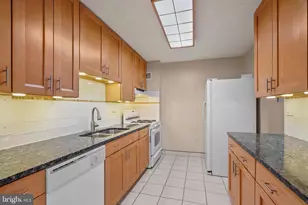 1225 Martha Custis Dr, Alexandria, VA 22302 - Photo 19