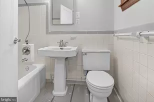 3129 Martha Custis Dr, Alexandria, VA 22302 - Photo 17