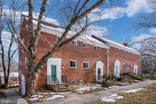 3129 Martha Custis Dr, Alexandria, VA 22302 - Photo 19