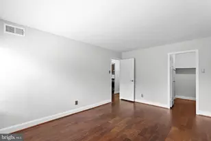 5340 Holmes Run Pkwy, Alexandria, VA 22304 - Photo 19