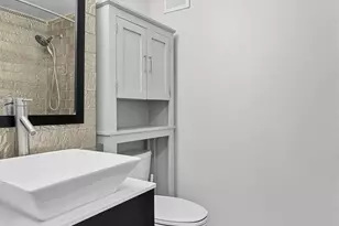 5340 Holmes Run Pkwy, Alexandria, VA 22304 - Photo 23