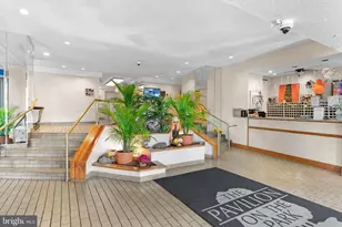 5340 Holmes Run Pkwy, Alexandria, VA 22304 - Photo 3