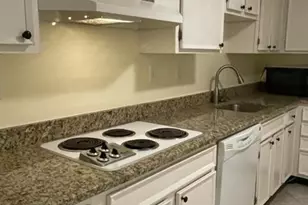 309 Yoakum Pkwy, Alexandria, VA 22304 - Photo 3