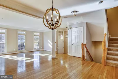 707 Hawkins Way, Alexandria, VA 22314 - Photo 5