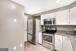 122 E Glebe Rd, Alexandria, VA 22305 - Photo 3