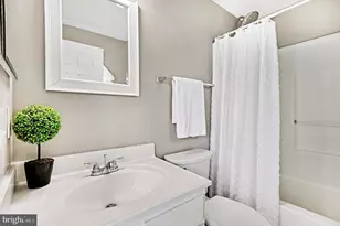 122 E Glebe Rd, Alexandria, VA 22305 - Photo 17