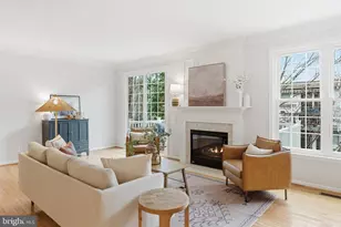 4645 Lambert Dr, Alexandria, VA 22311 - Photo 15