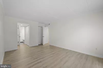 124 Roberts Lane #200, Alexandria, VA 22314 - Photo 17