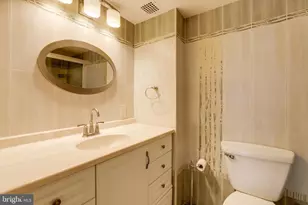 200 N Pickett St, Alexandria, VA 22304 - Photo 47