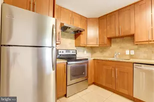 200 N Pickett St, Alexandria, VA 22304 - Photo 13