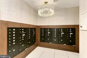 635 Slaters Ln, Alexandria, VA 22314 - Photo 35