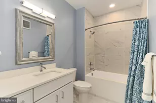 635 Slaters Ln, Alexandria, VA 22314 - Photo 9