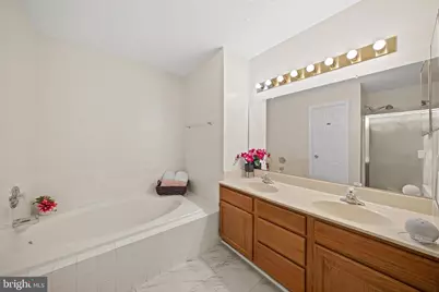 247 S Pickett Street S #302, Alexandria, VA 22304 - Photo 19