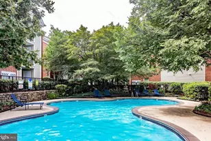 3312 Wyndham Cir, Alexandria, VA 22302 - Photo 17