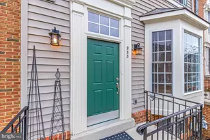 953 Harrison Cir, Alexandria, VA 22304 - Photo 3