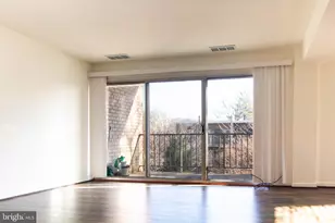 37 Canterbury Square, Alexandria, VA 22304 - Photo 7