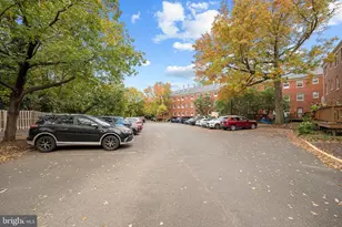 1403 E Abingdon Dr, Alexandria, VA 22314 - Photo 27