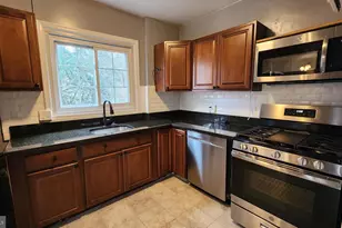 3550 Martha Custis Dr, Alexandria, VA 22302 - Photo 9