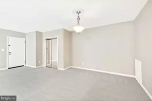 53 Skyhill Rd, Alexandria, VA 22314 - Photo 11