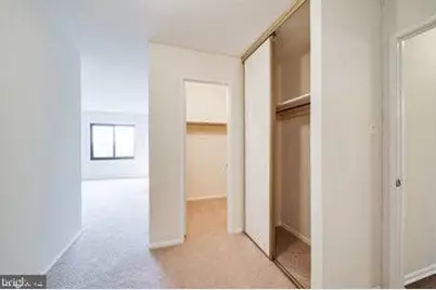 205 Yoakum Parkway #810, Alexandria, VA 22304 - Photo 13