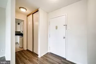 205 Yoakum Pkwy, Alexandria, VA 22304 - Photo 9